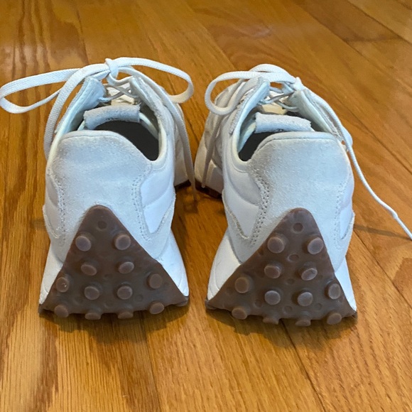 New Balance Cream 327 Sneakers - Picture 3 of 8